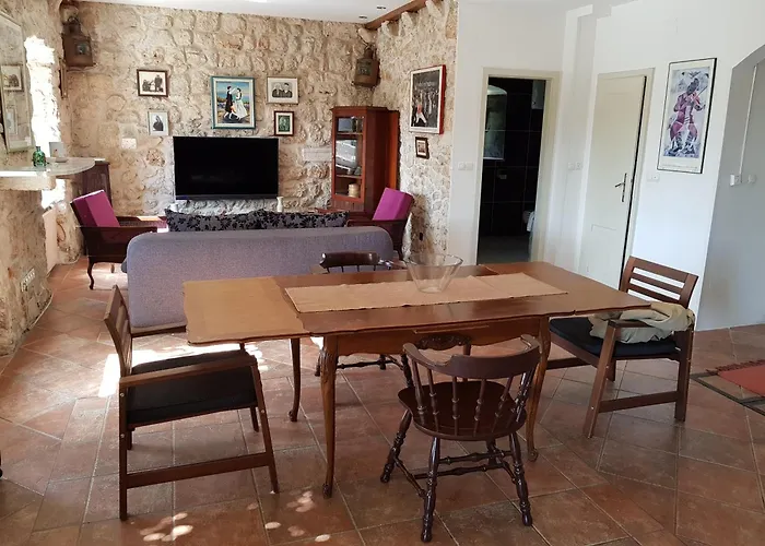 Dubrava Apartament *