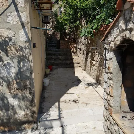 Dubrava Apartment *